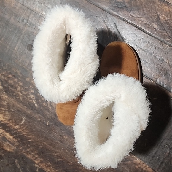 Girls Suede Furry Boots - Picture 2 of 6